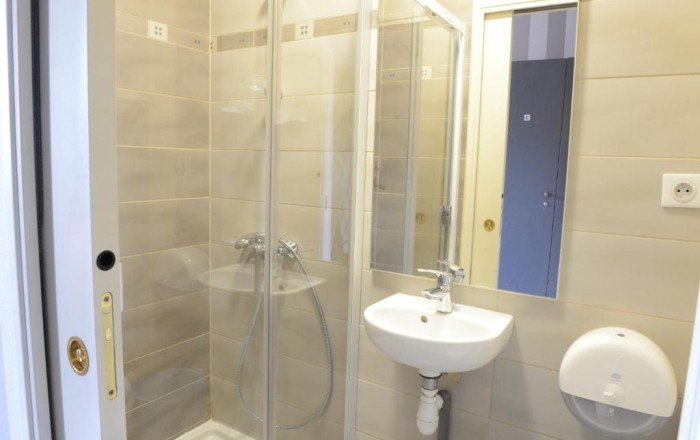 chantereine bathroom v2