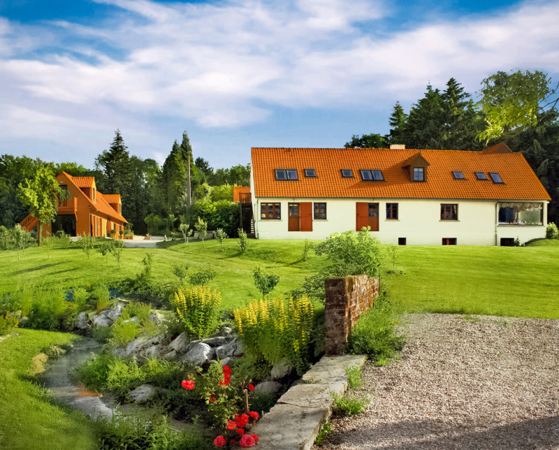 Moulin exterior shot
