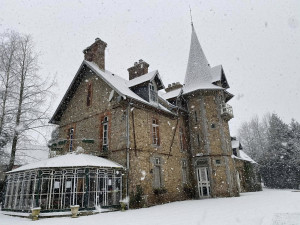 Chateau Baudonniere snow