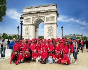 Students outside arc de triomphe Champs elysees